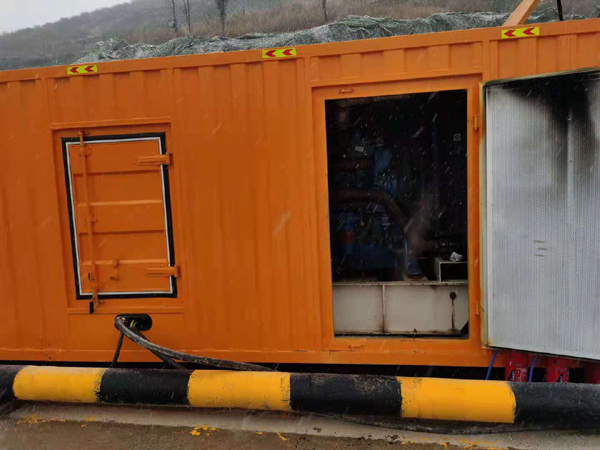 札达发电机出租 柴油发电机组电压低报警怎么办？