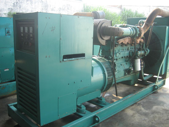 札达租赁发电机- 发电机碳刷磨损的原因是什么