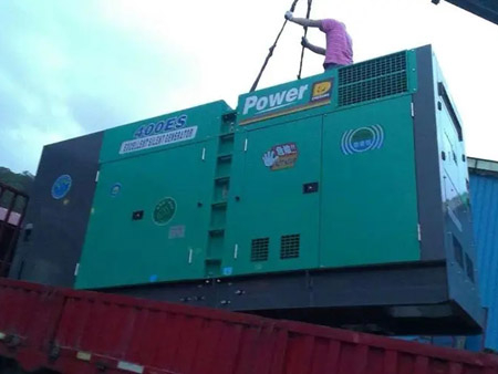 札达柴油发电机组转速不稳定时，如何对发动机进行维护？