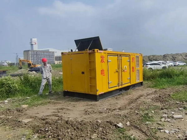 札达200KW柴油发电机机组每小时的油耗量受哪些因素影响？