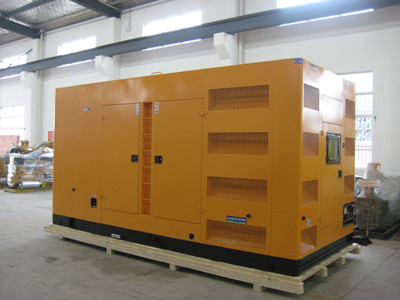 札达不同类型的发电机组在冬季保养时的注意事项有何差异？