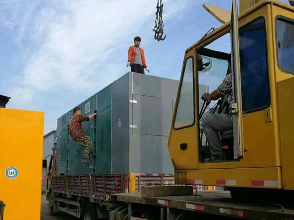 札达更换水冷式机油散热器密封件的操作流程是怎样的？